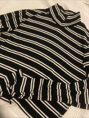 Forever 21 Black and White Striped Turtleneck Top